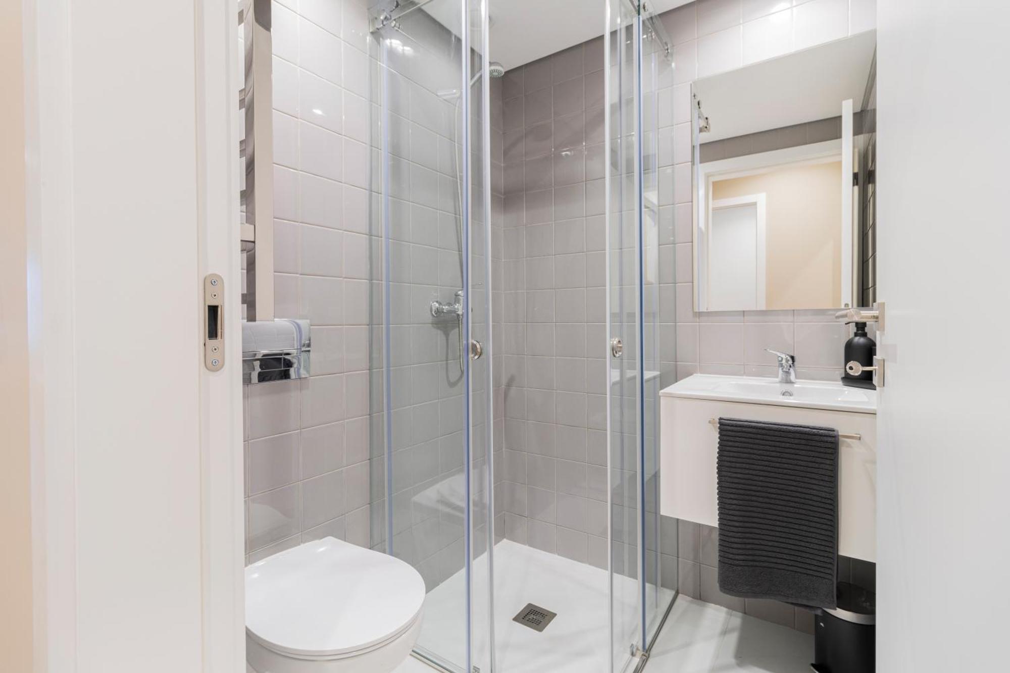 T2 Constituicao Apartment Порто Екстериор снимка